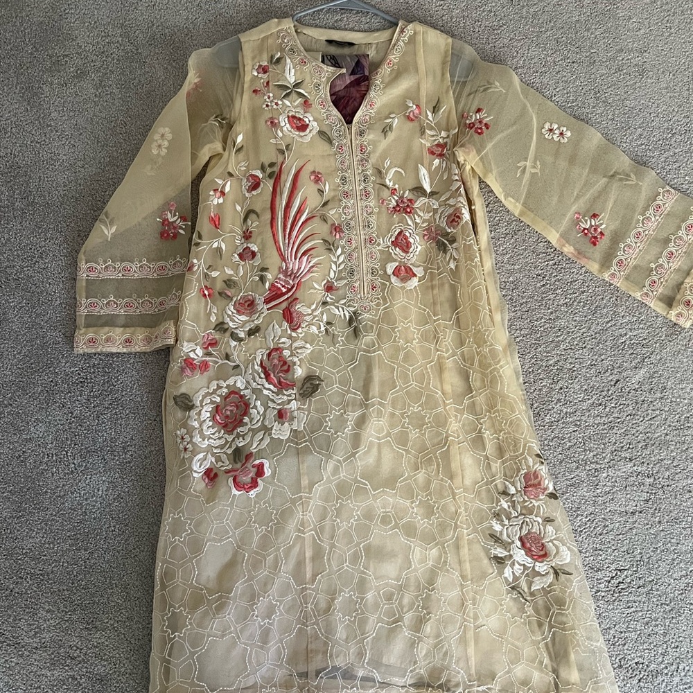 Sapphire Butter Yellow 3 Piece Pakistani Shalwar Kameez